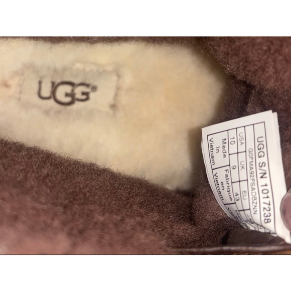 New UGG Men’s 10 Outdoor Luxe Waterproof Leather Fleece Lined Winter Boots NWT - Picture 8 of 10